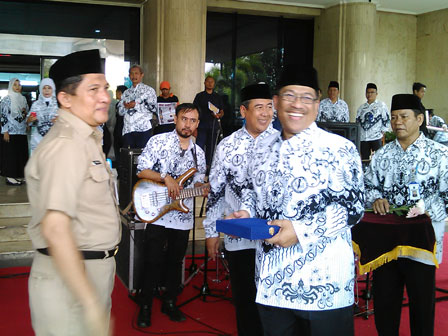 Pencarian PGRI Manggarai - Persatuan Guru Republik Indonesia Cabang Manggarai